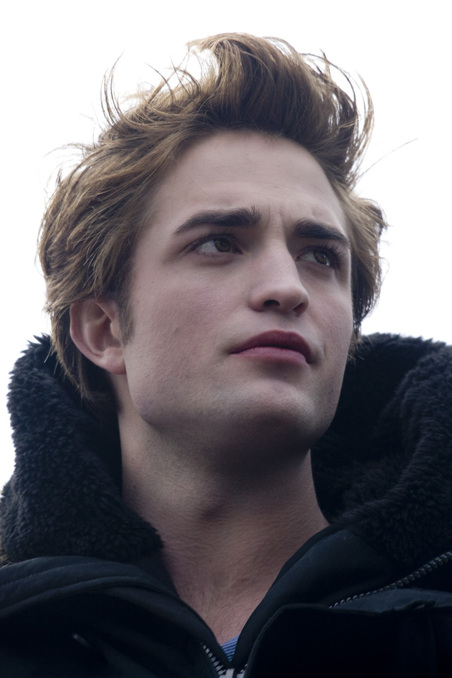 The gourgeous actor plays the beautiful Edward Cullens